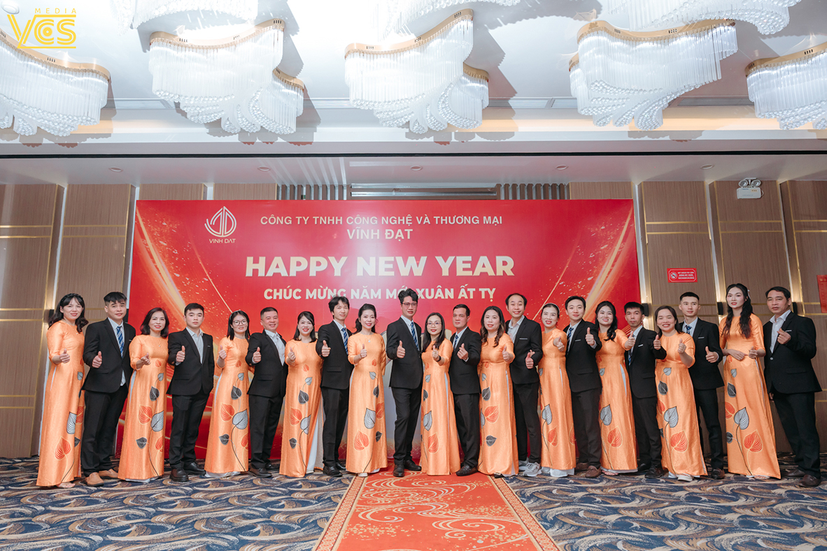 Hình ảnh cán bộ công nhân viên Hình ảnh cán bộ công nhân viên